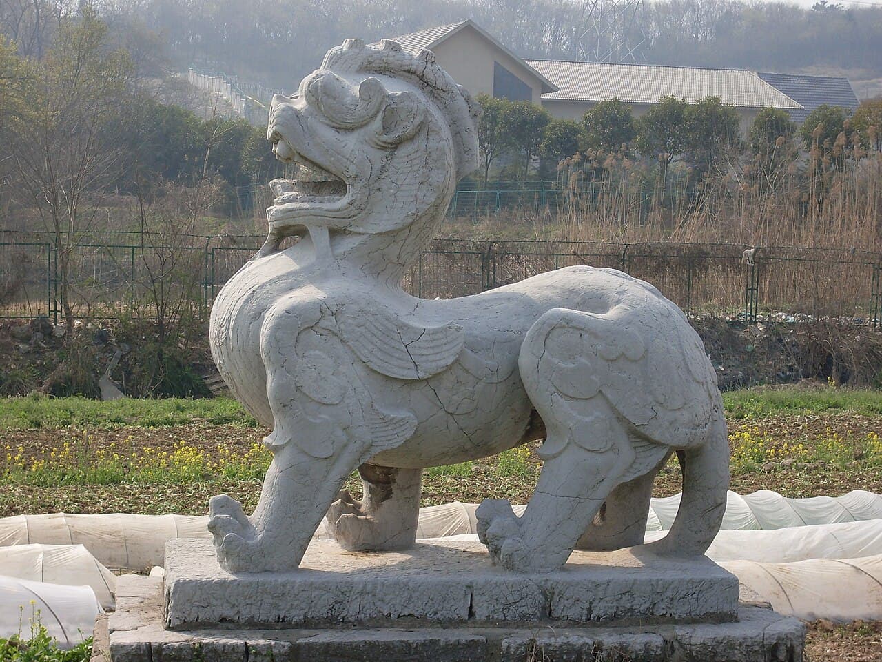 南京南朝陵墓石刻 来自 Wikimedia Commons