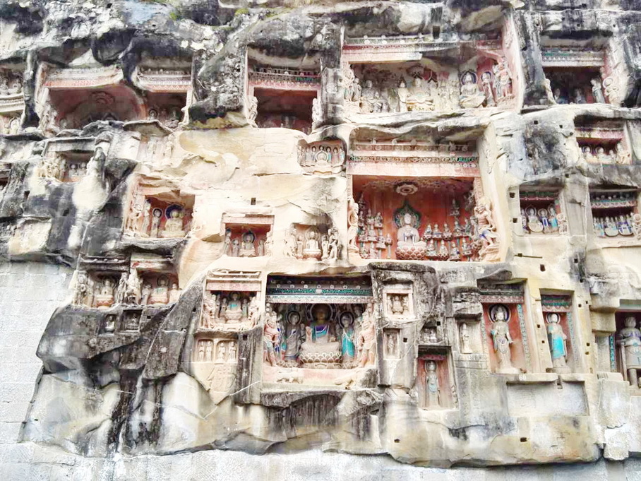 南龛摩崖造像 来自 Wikimedia Commons