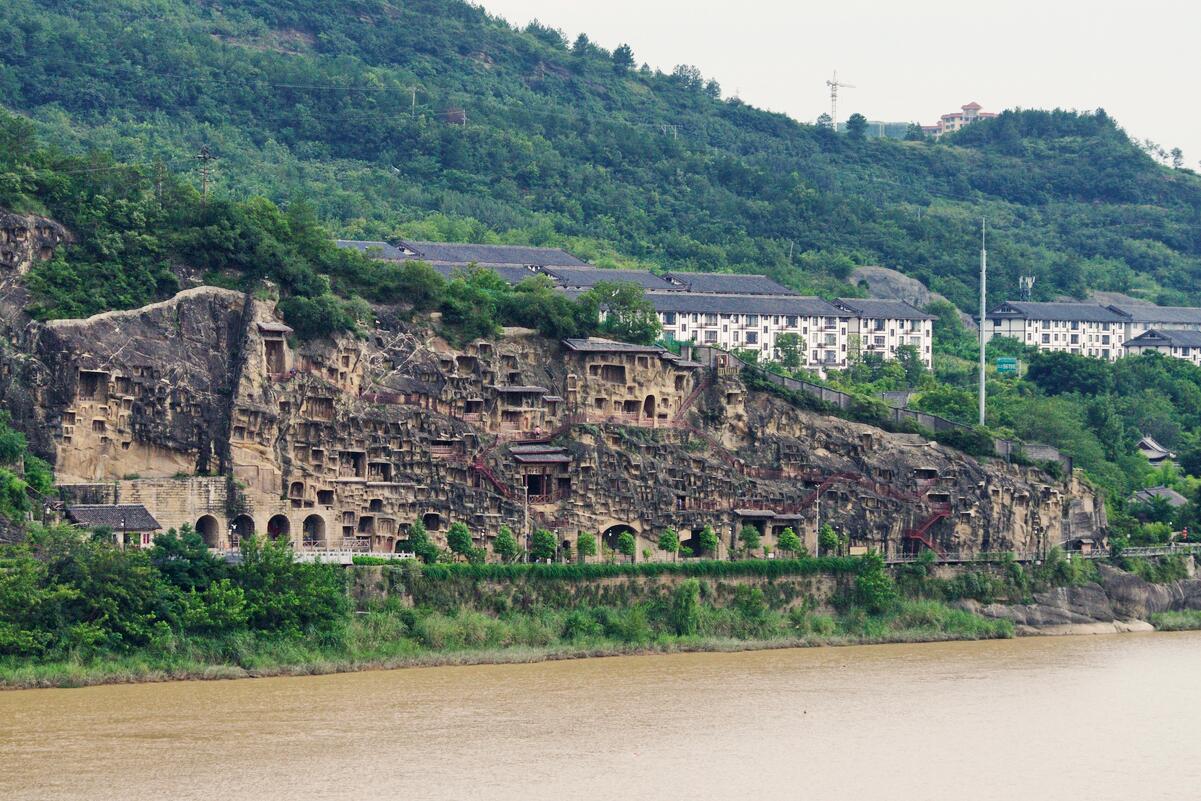 广元千佛崖摩崖造像 来自 Wikimedia Commons